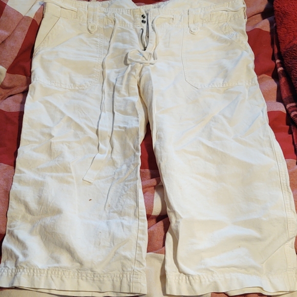 Abercrombie & Fitch Pants - Abercrombie and Fitch white pants